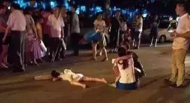 有手机的广东人注意！看完保证你唔会再玩手机！