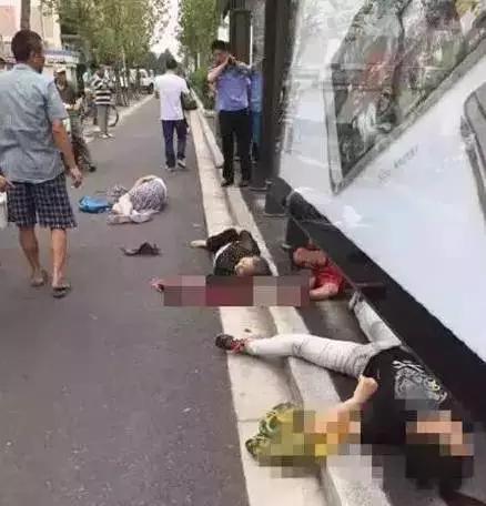 有手机的广东人注意！看完保证你唔会再玩手机！